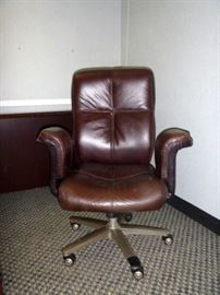 Rm 2 - Brown Leather Executive Desk Chair