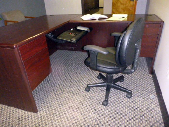 Rm 3 - Cherry Wood Executive Desk and Extension; Black Leather Desk Chair; Keyboard & Mouse Platform