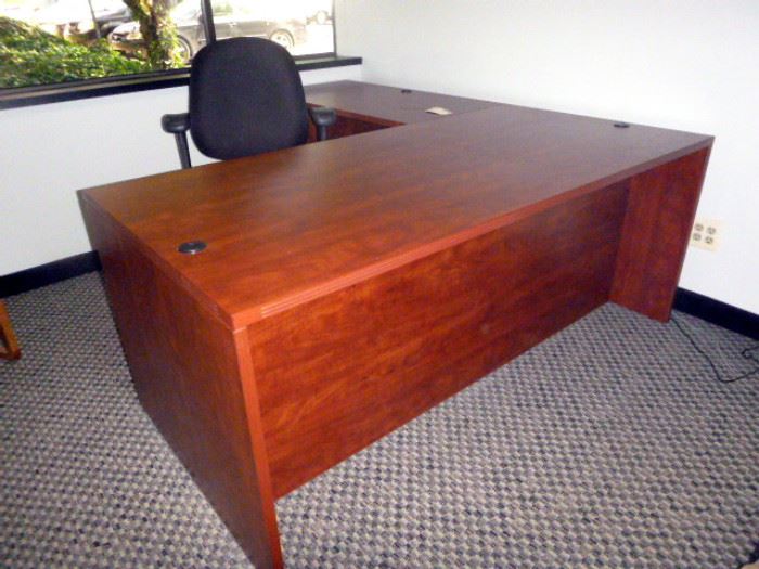 Rm 6 - Cherry Wood Executive Desk and Extension.  Black Leather Task Chair