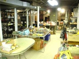 Only half of the Basement....4 more rooms are back there somewhere.....have fun shopping.