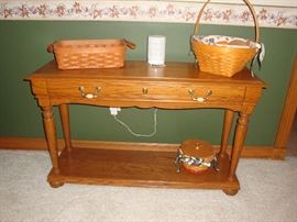 Solid Oak Sofa Table/Accent Table (1 of 3)~Longaberger Baskets