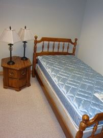 Twin Bed~Side Table~Lamps