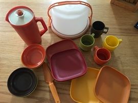 1970's Children's Tupperware Set!