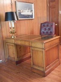 EXECUTIVE DESK AND LEATHER CHAIR