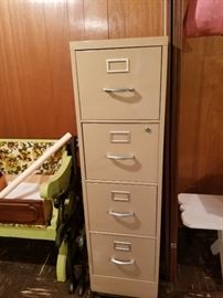 4 drawer file cabint