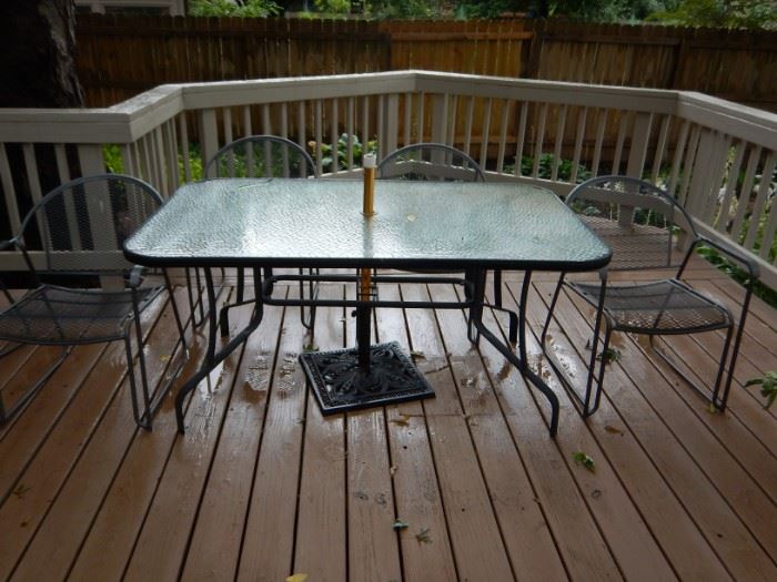 TABLE AND CHAIRS