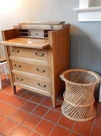 WRITING DESK
