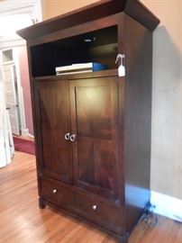 ENTERTAINMENT CABINET