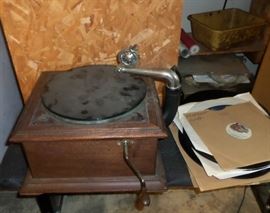 antique gramophone & gramophone records