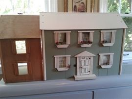 Dollhouse with electricty