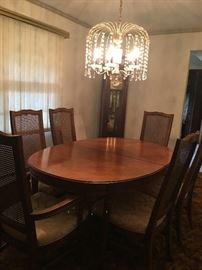 Table, 6 chairs & china cabinet 