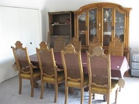 Dinning Table w 8 chairs w  2 Arm chairs.  Mediterranean