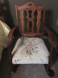 Beautiful Antique side chair