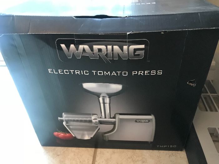 Waring Electric Tomato Press