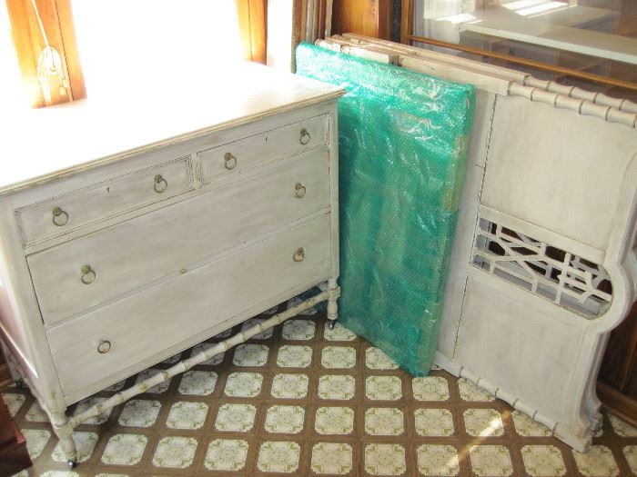 2 Ornate Detail White Washed Twin Frames, Matching Dresser with Mirror