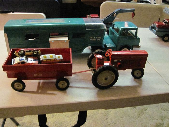 Tru-Scale Tractor & Trailer