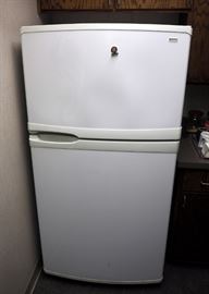 Kenmore Elite Cold Spot Model 71292100, With Ice Maker, 66.5"H x 33"W x 29.5"D