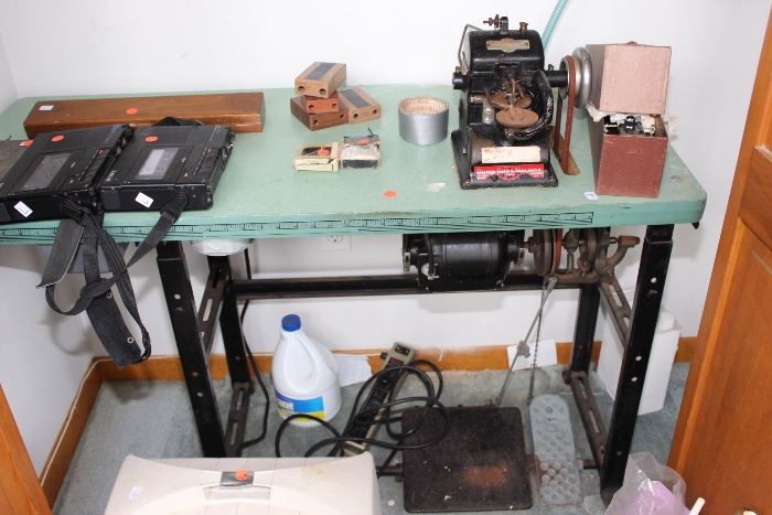 Bonis Bros Fur sewing machine