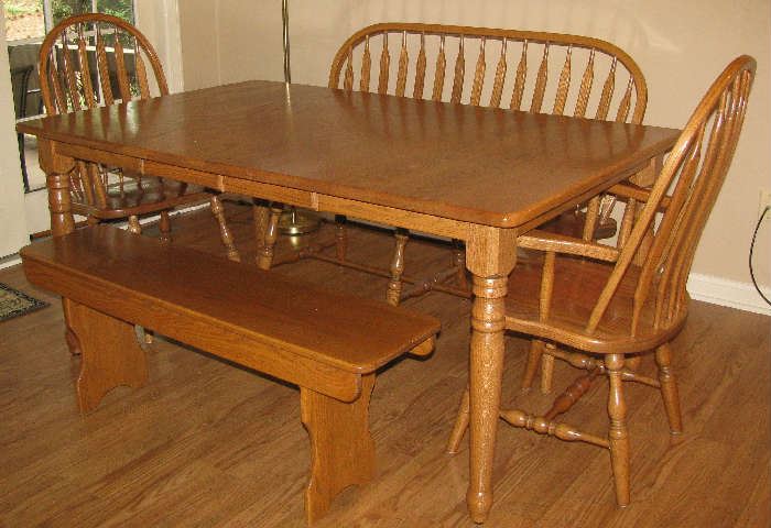 Amish made oak table/chairs