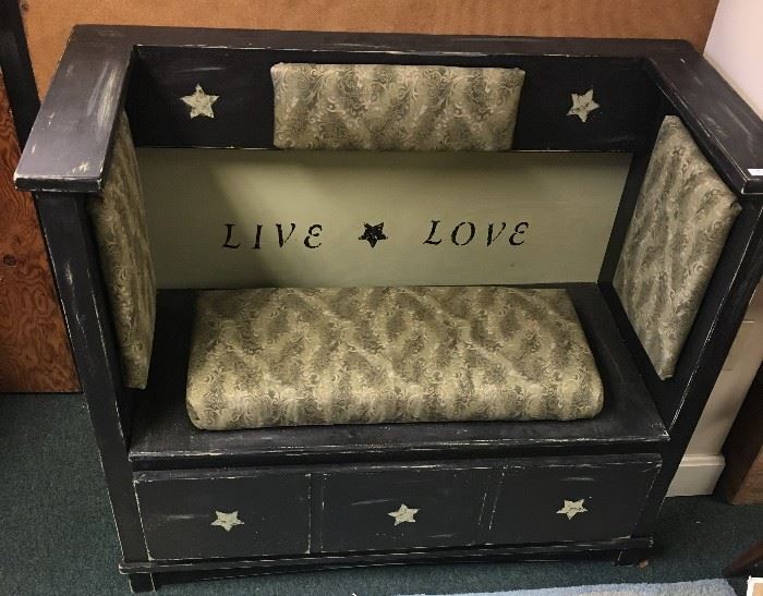 Handmade Live-Love Settee                        http://www.ctonlineauctions.com/detail.asp?id=746650