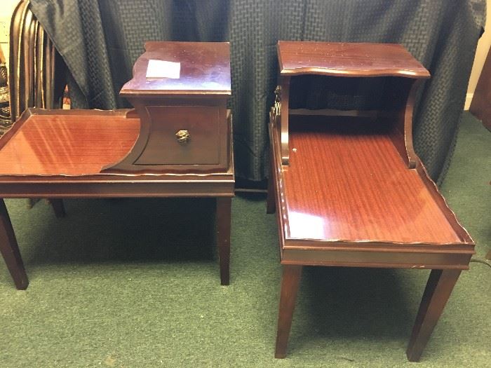 Mid Century Modern Side or End Tables    http://www.ctonlineauctions.com/detail.asp?id=746671