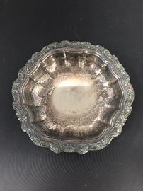 Vintage Household Items    http://www.ctonlineauctions.com/detail.asp?id=746764