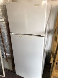 3/4 size fridge