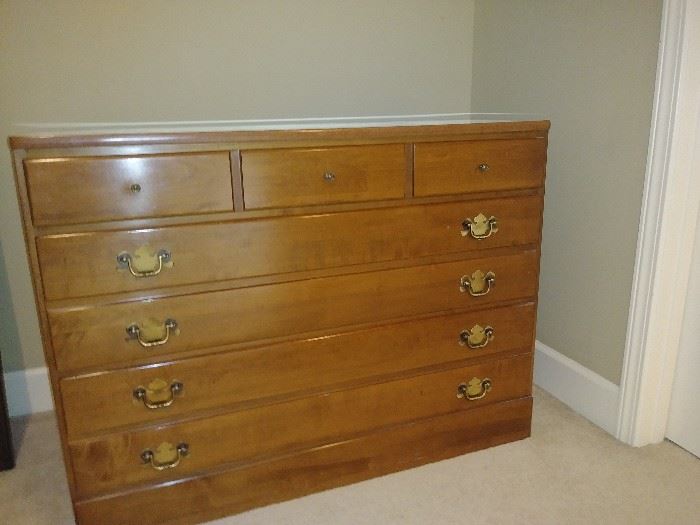 Ethan Allen 3 drawer chest