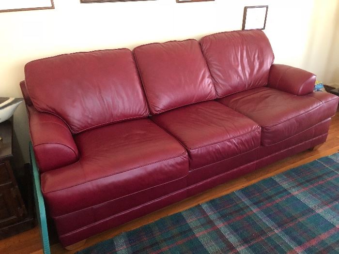 Leather La-Z-Boy sofa in excellent condition
