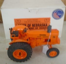 John Deere Collectors Tractor In Box