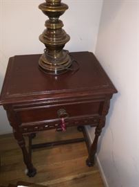 Lamp table