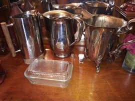 Refrigerator dish