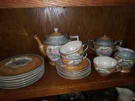 Luster Ware