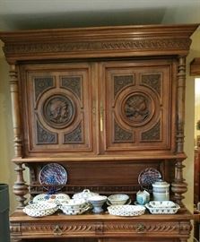 Sideboard 
