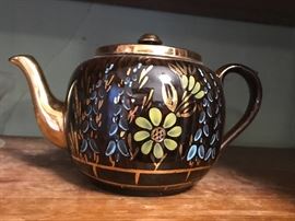 Gibson’s Tea Pot England