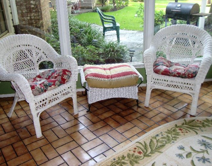 WHITE WICKER LOUNGE CHAIRS AND FOOT STOOL
