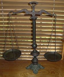 ANTIQUE SCALES OF JUSTICE