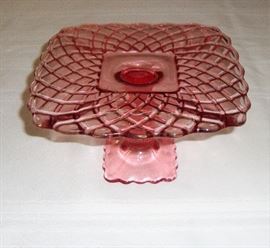 VINTAGE L.E. SMITH PINK PRESSED GLASS "TRELLIS" PEDESTAL CAKE/BON BON STAND