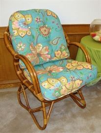 GREAT RATTAN LOUNGE CHAIR WITH "NEW PIER ONE CUSHIONS" !