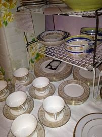 Royal Doulton bone china "Sovereign"