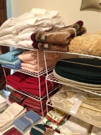 Placemats and linens