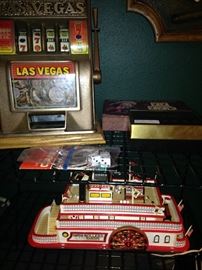 Small slot machine replica