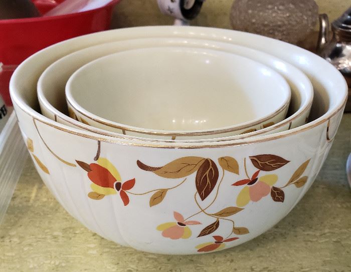 Jewel Tea mixing bowls - more pieces available