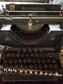 Remington 1616 typewriter