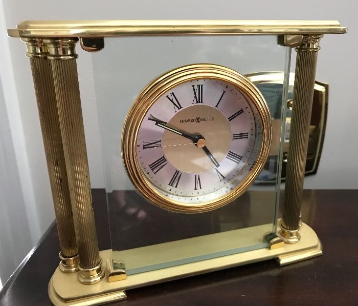 Howard-Miller mantel clock