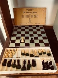 The Player's Choice of the Luxury Line Chess set