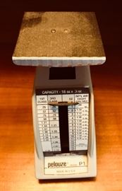 Vintage Pelouze scale, model P1