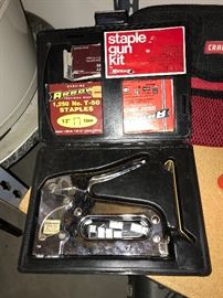 Staple Gun Kit