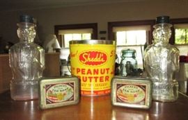 2 Lincoln Bank bottles, vintage tins