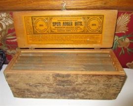 1875 Auger bit advertising box